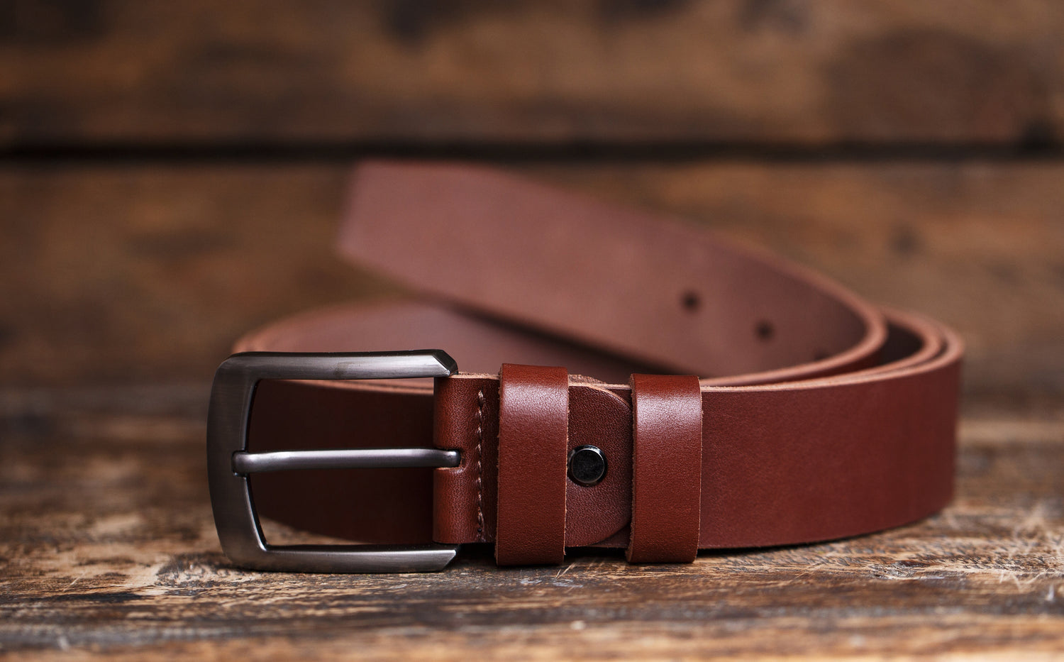 BEKLEIDUNG & ACCESSOIRES