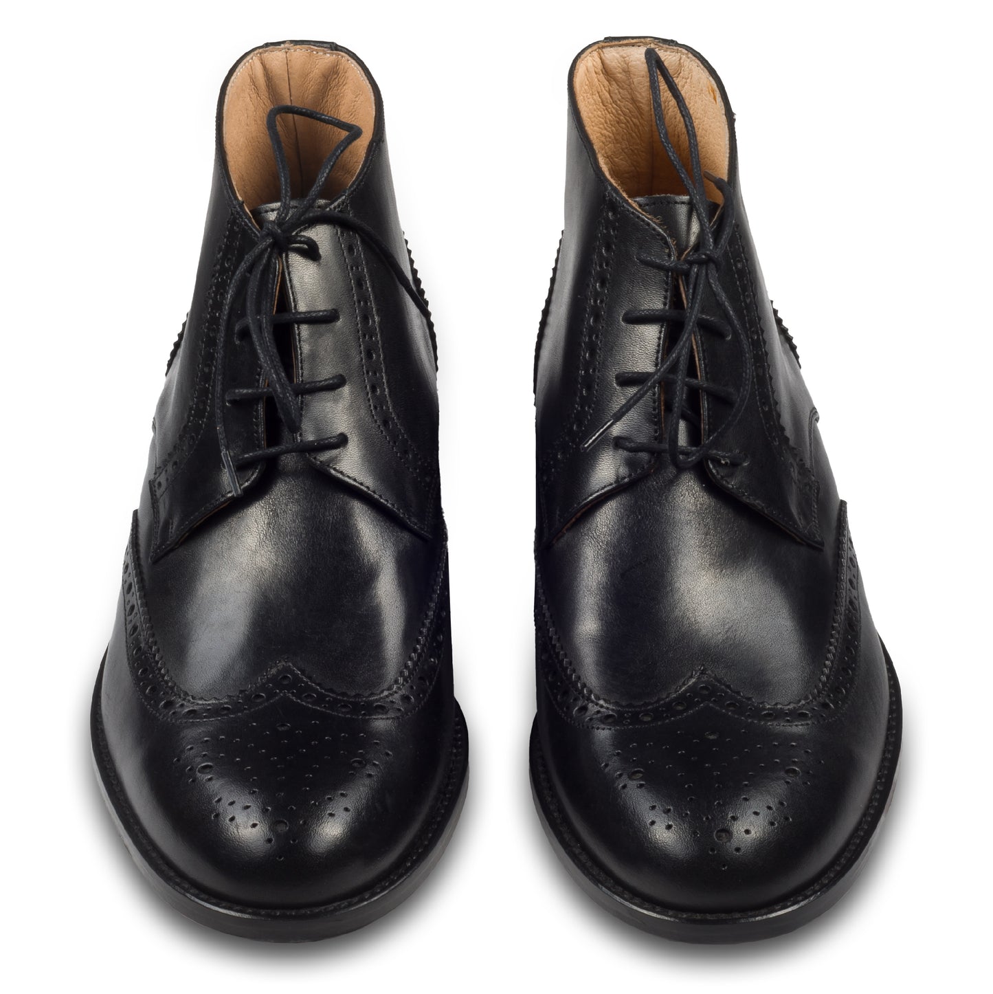 Exton Herren Budapester Stiefelette in schwarz, knöchelhoch. Aus hochwertigem Kalbsleder handgefertigt. Paarweise Ansicht von vorne.