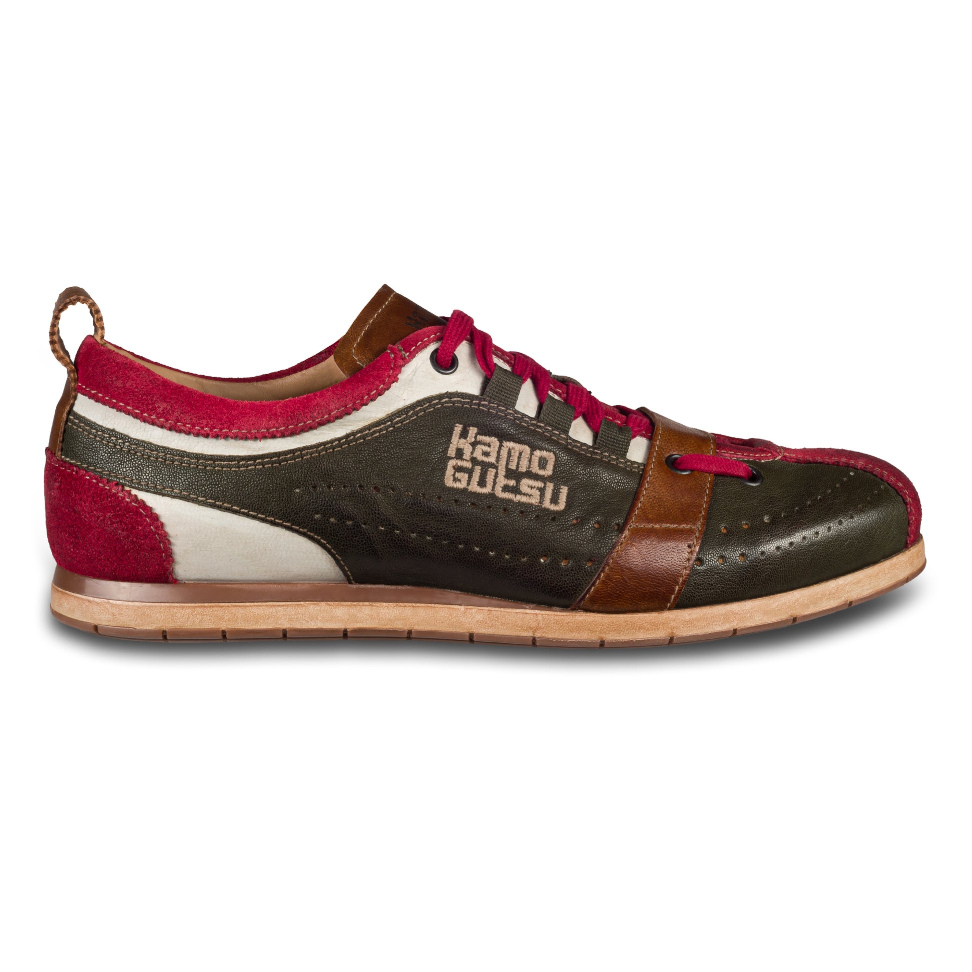 KAMO-GUTSU Herren Leder Sneaker oliv grün / rot, stone-washed. Modell TIFO-017 sangue - verdone. Handgefertigt in Italien. Ansicht der Außenseite rechter Schuh.