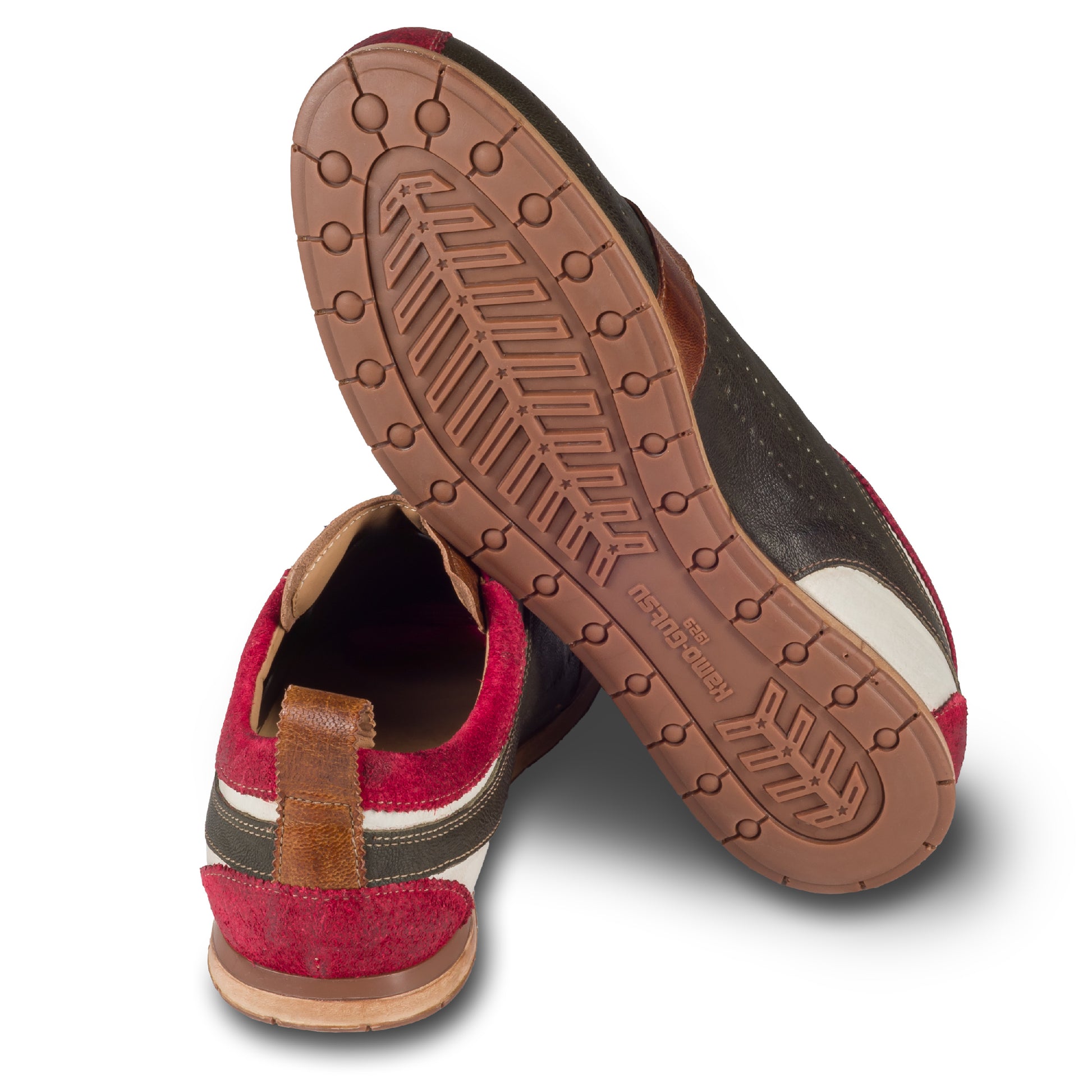 KAMO-GUTSU Herren Leder Sneaker oliv grün / rot, stone-washed. Modell TIFO-017 sangue - verdone. Handgefertigt in Italien. Ansicht der Ferse und Sohlenunterseite.