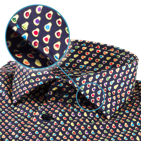 Italienisches Designer Langarm Herren-Hemd von KARL MOMMOO in blau / bunt gemustert. Aus  Baumwolle mit Elasthan in der Regular Fit Passform. Gefertigt in Italien. Detailansicht Kragen und Material bzw. Muster.