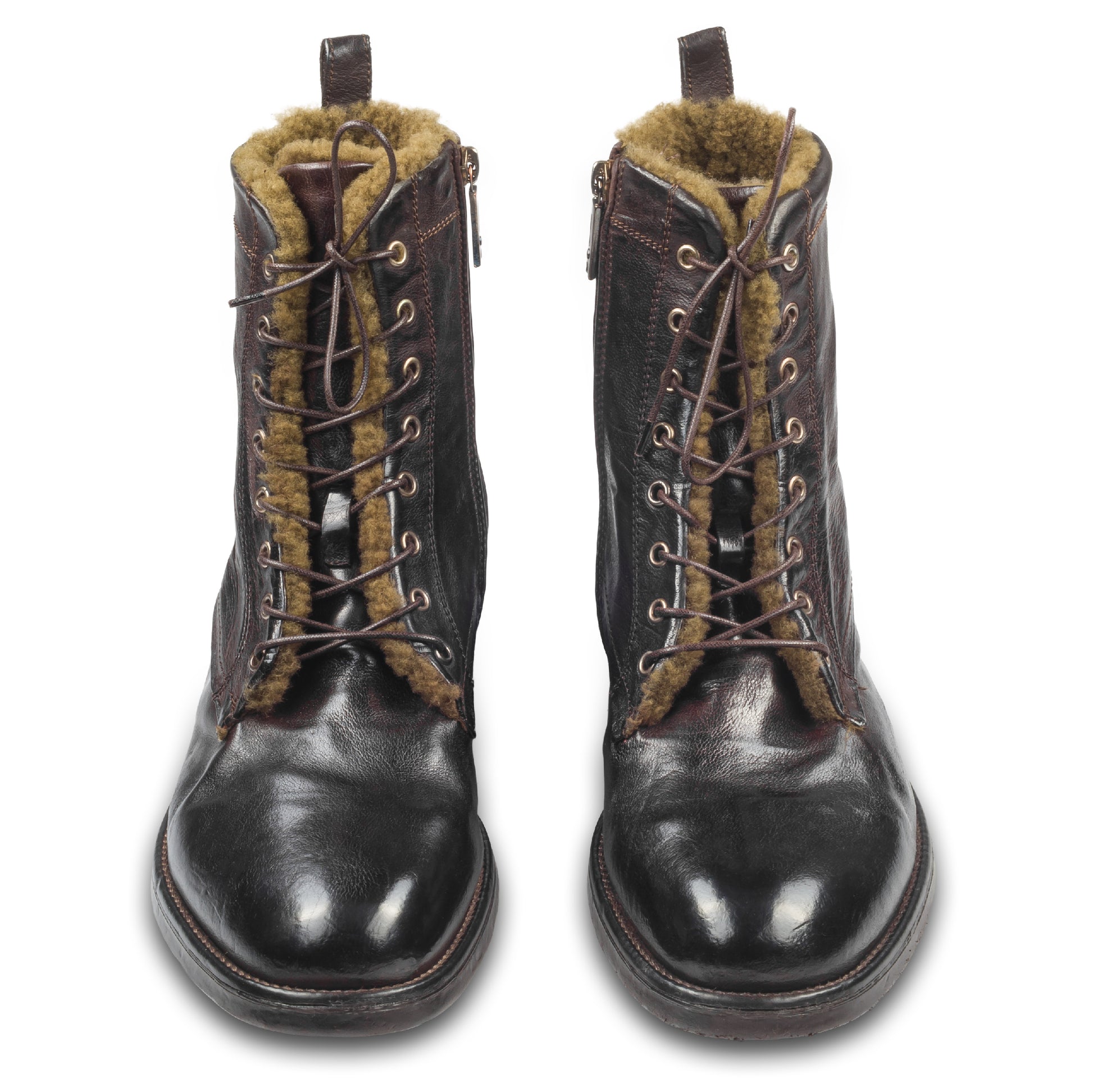 LEMARGO Herren Schnür-Boots in dunkelbraun / ebano mit braunem Lammfell. Kalbsleder im stone-washed-Verfahren auf used-Look bearbeitet. Mit Reißverschluß. Handgefertigt und Durchgenäht. Paarweise Ansicht von vorne.