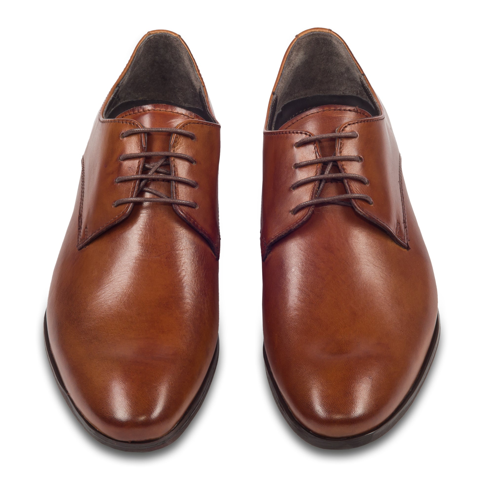 Nicola Benson | Leder Schnürer Plain Derby, rot-braun. Ansicht paarweise von vorne