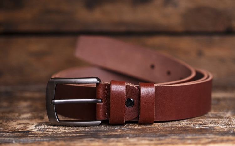 BEKLEIDUNG & ACCESSOIRES