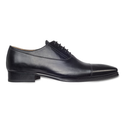 BRECOS Anzugschuhe | Captoe Oxford schwarz, Kalbsleder Schnürer. Ansicht rechter Schuh Außenseite