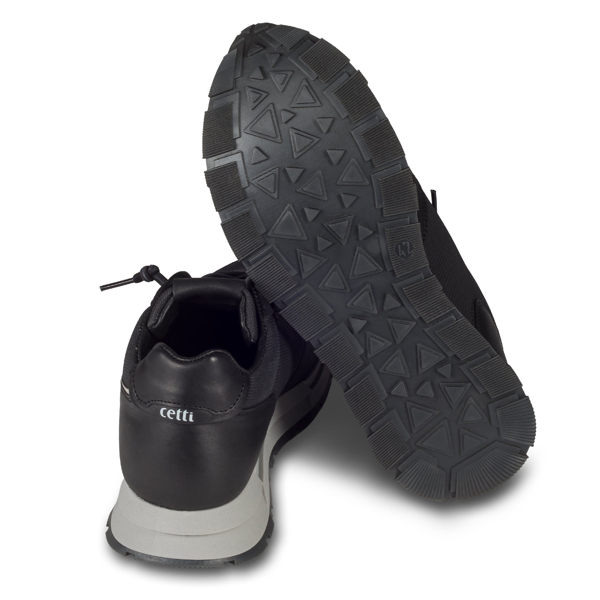 CETTI Herren Sneaker schwarz, Leder mit Mesh, Modell C-1353 rustic-mesh-negro. Handgefertigt in Spanien. Ansicht Ferse und Sohle