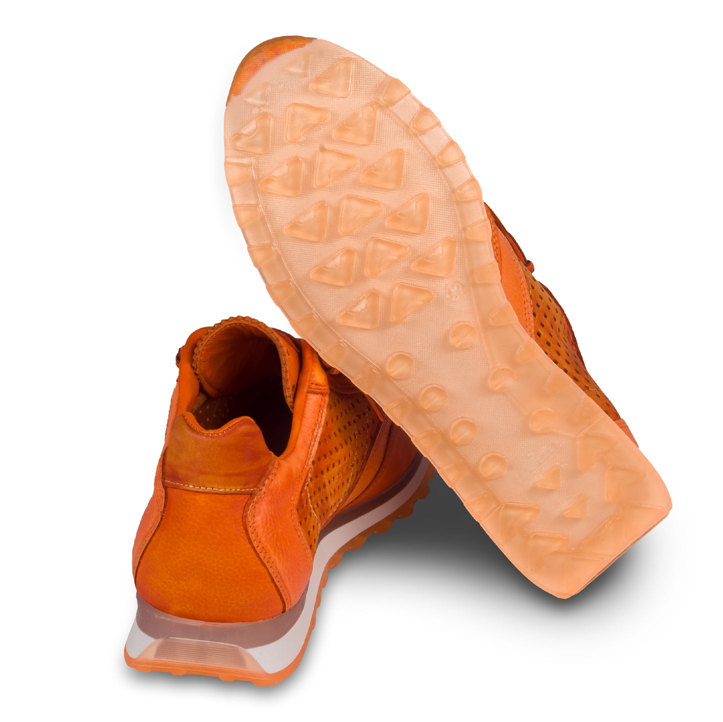 CETTI Herren Leder Sneaker, Modell „C848“ in orange (used tin ambar), Made in Spain. Sohle und Fersenansicht. Bei SISENTO